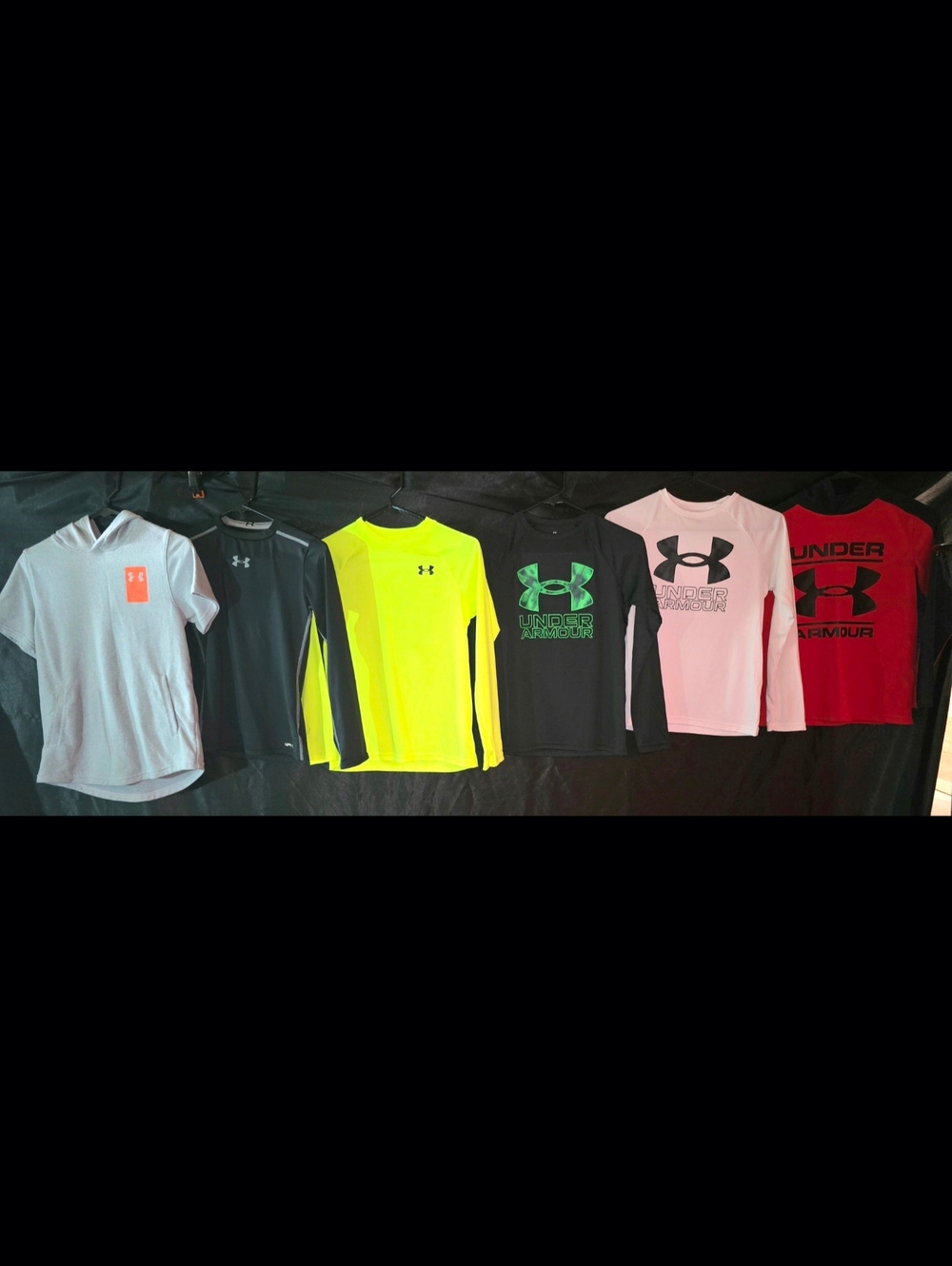 6 Under Armour shirts Youth Medium 🔹️$30🔹️